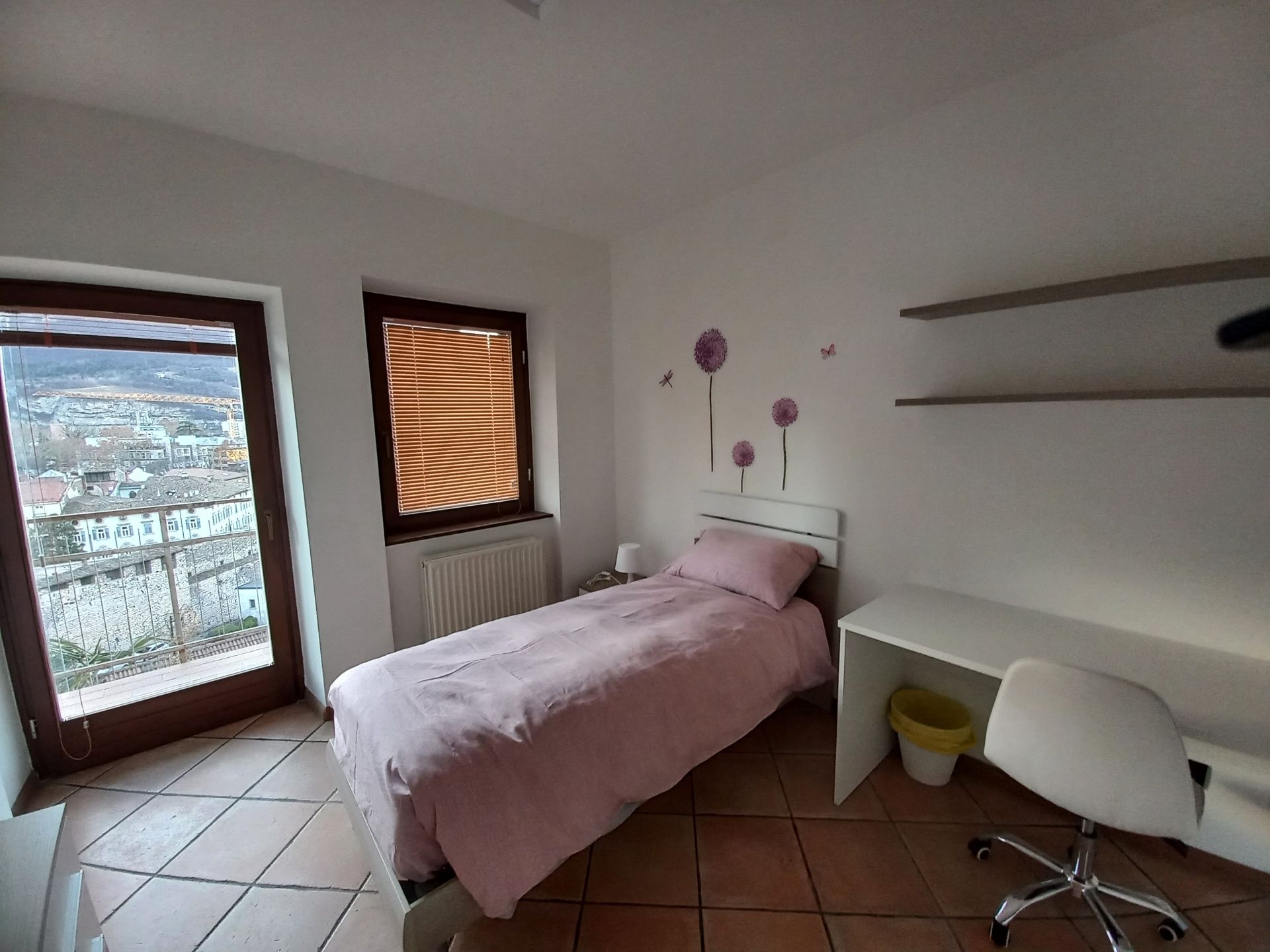 Stanza singola con balcone — perfetta per studentesse