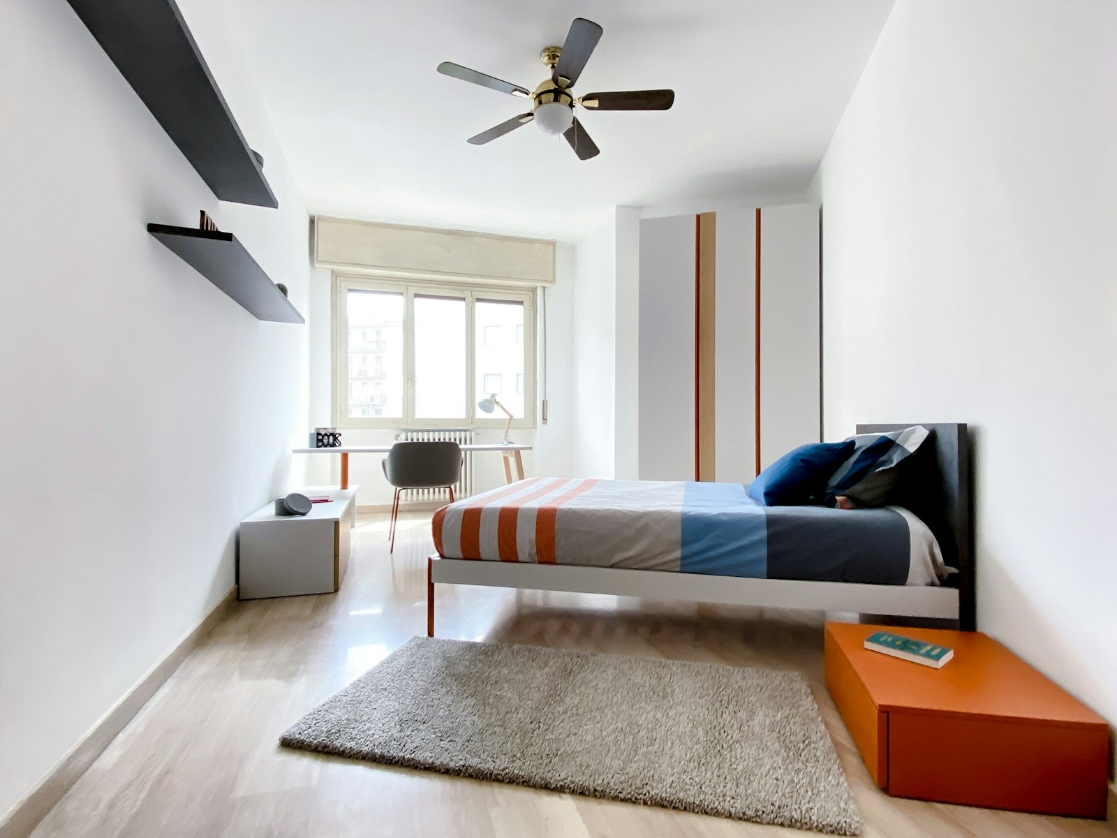 Ampia e Luminosa Singola dallo Stile Scandinavo