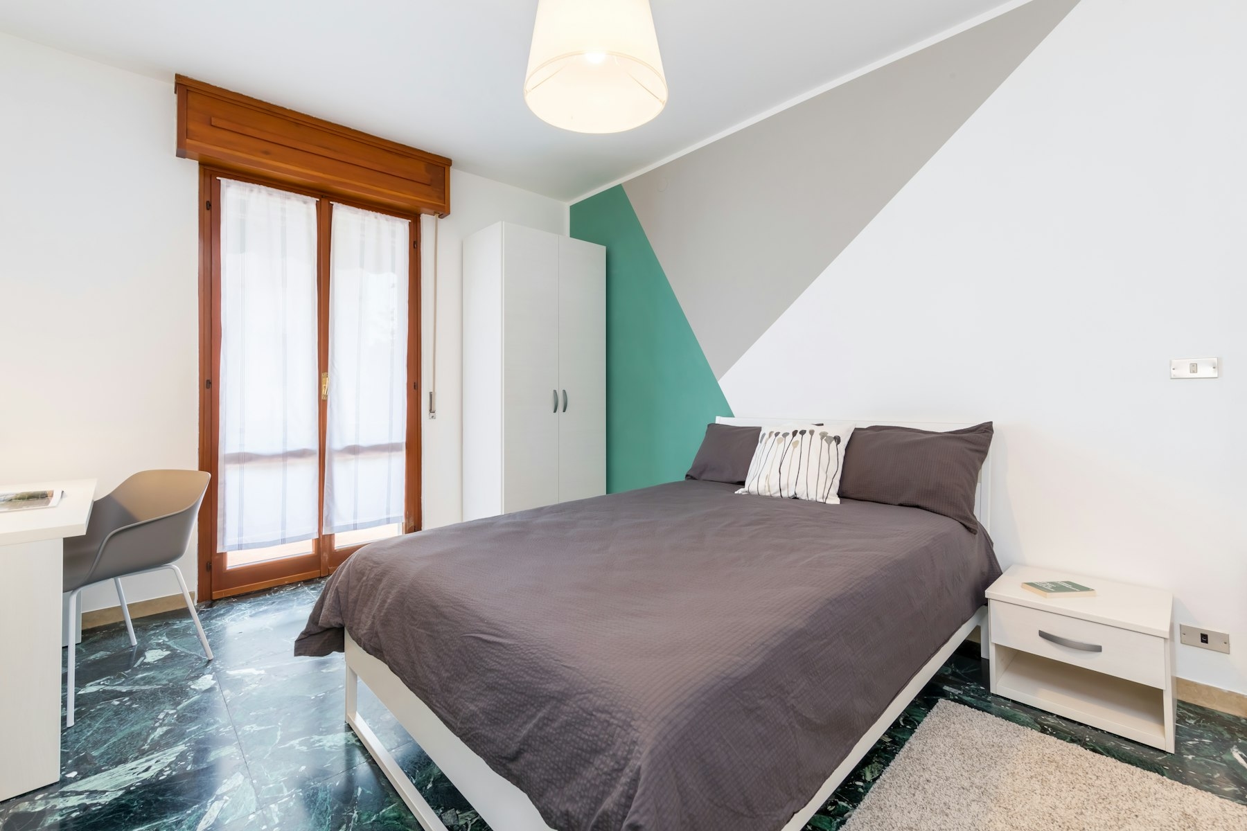 Ampia Singola in Grande Appartamento