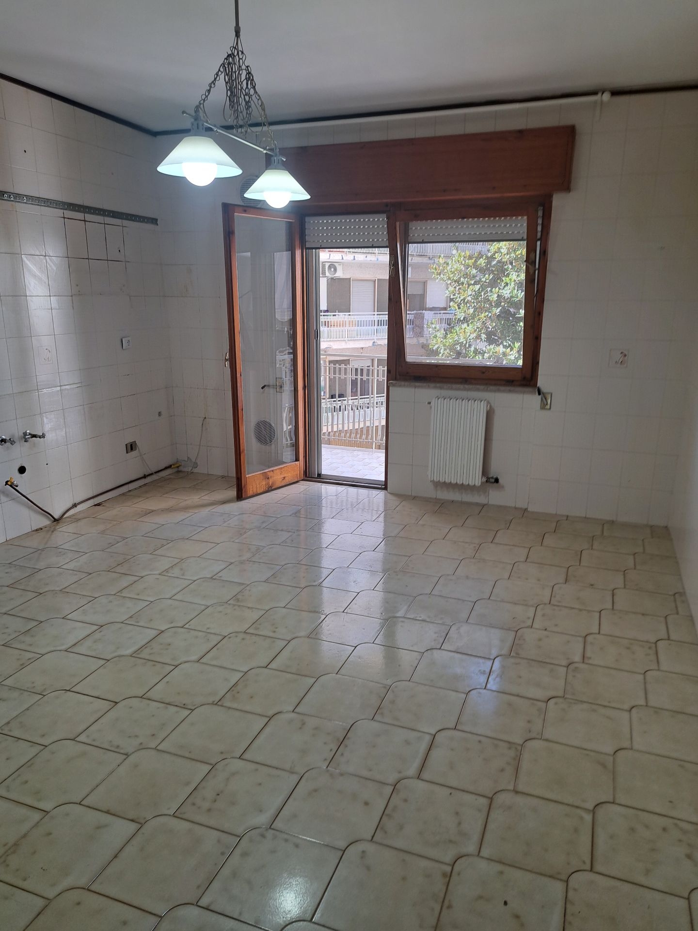 Spazioso appartamento in via Forlì a Battipaglia